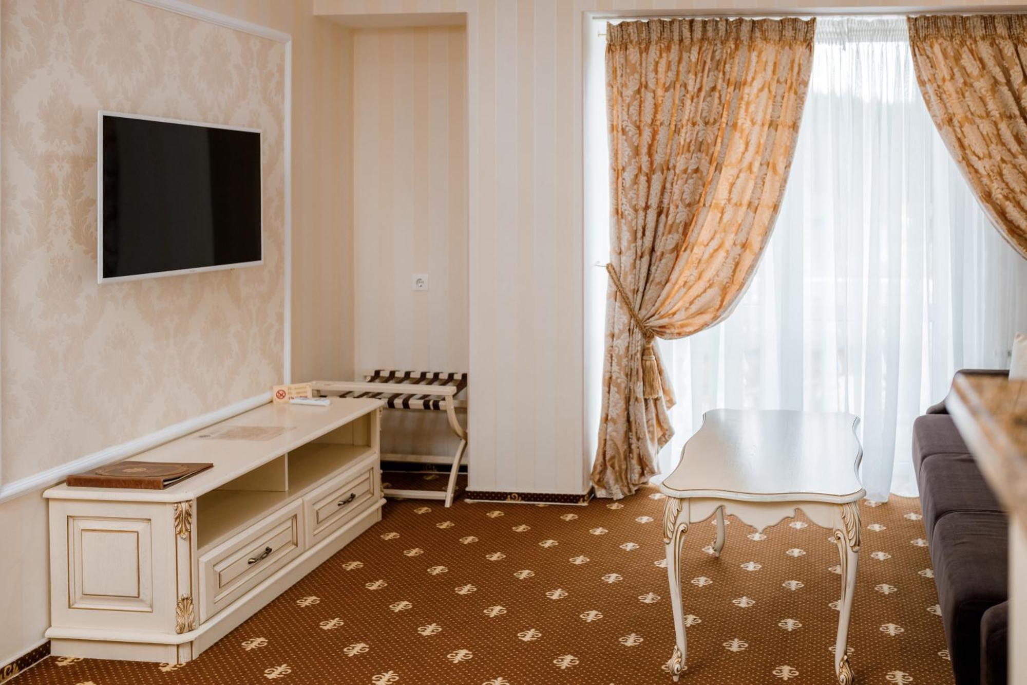 Chevalier Hotel & Spa バコヴェル エクステリア 写真